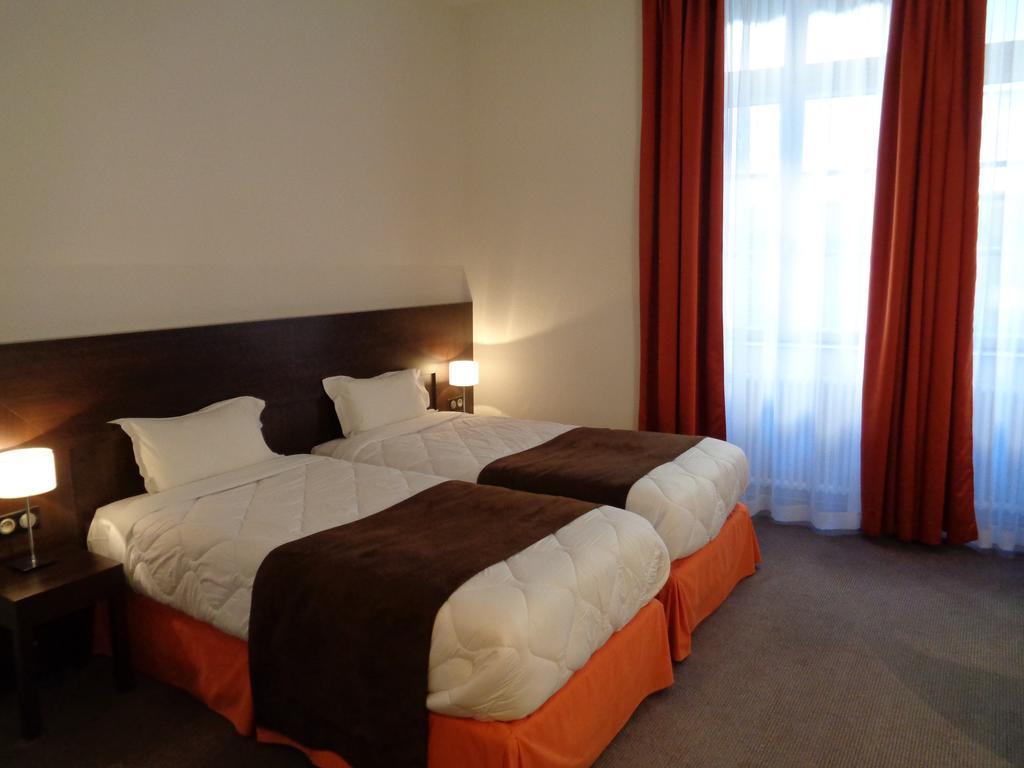 Hotel de Montaulbain Verdun-sur-Meuse Buitenkant foto
